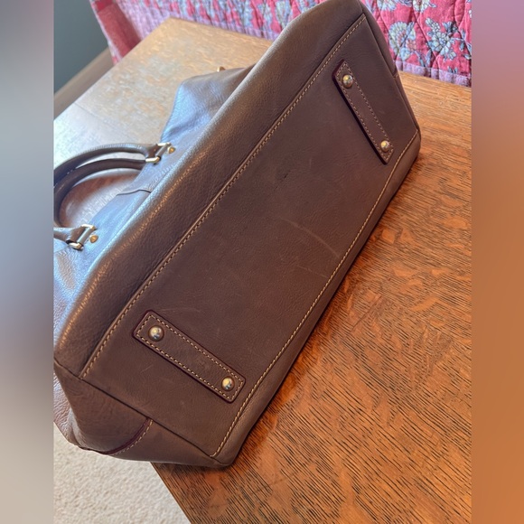 Dooney & Bourke CHELSEA Tote Taupe - Picture 4 of 6